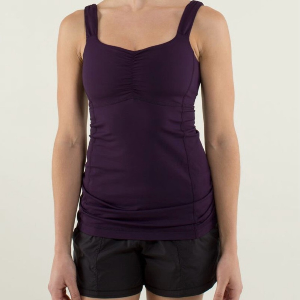 Lululemon Aria tank II in deep Zinfandel / purple